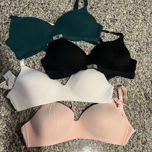 Victoria Secret Lightly Lined T-Shirt Wireless Bras